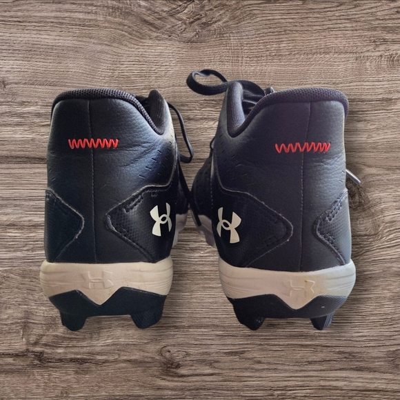 Under Armour Black Baseball Cleats Size 5.5 - Picture 4 of 6